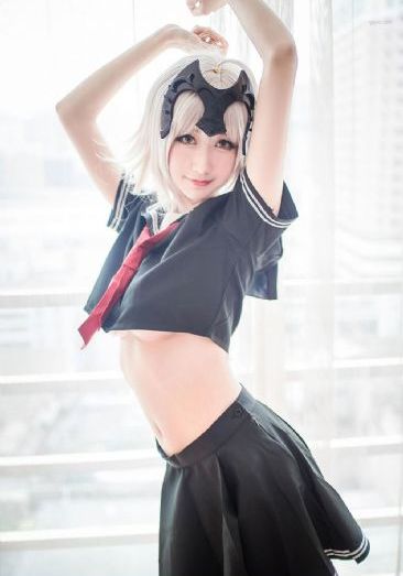 年轻的小婊3韩剧中文版…
